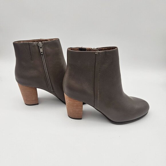 Vionic Kennedy Oyster Gray Leather Ankle Boot Block Heel Womens Sz 7.5 NEW - Picture 4 of 8